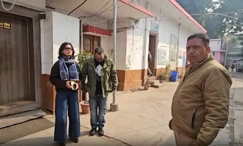 क्या नेहा सिंह राठौर ने हजरतगंज थाने में जांच में सहयोग दिया?