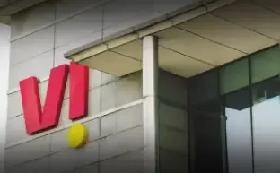 What are Vodafone's Q2 net losses of Rs 5,524.2 crore?