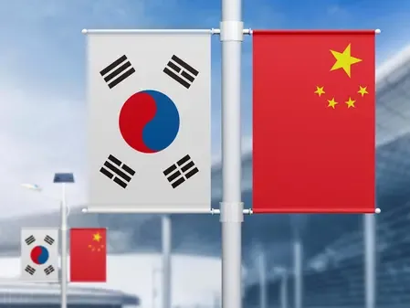 वांग यी और दक्षिण कोरियाई विदेश मंत्री की फोन पर वार्ता