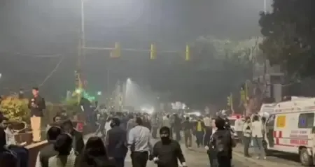 वांग यी ने दिल्ली में बम विस्फोट पर एस जयशंकर को संवेदना संदेश भेजा