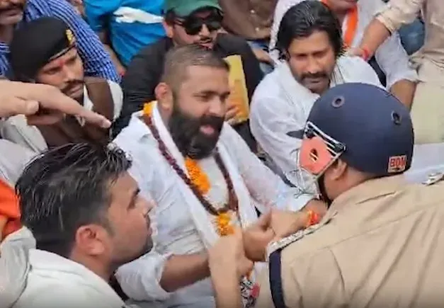 Karni Sena activist dies in Jaipur after water cannon hit, police deny lathi-charge