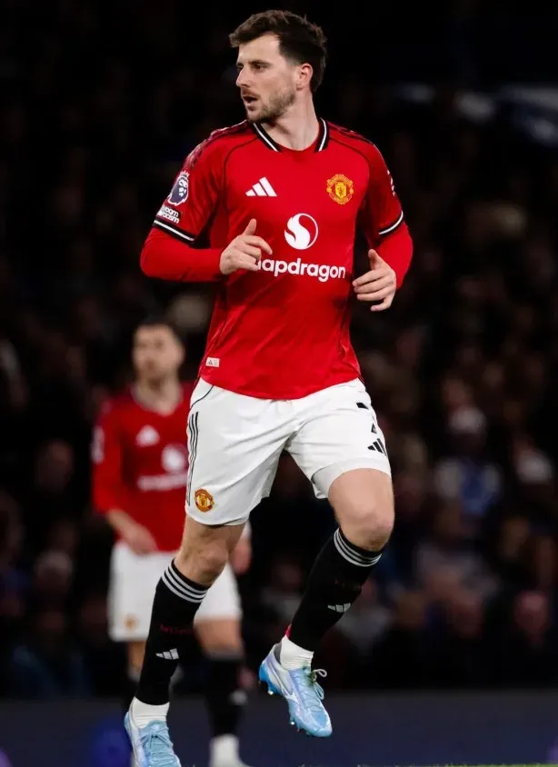 Mason Mount injury scare: Carrick calls PSG substitution precautionary