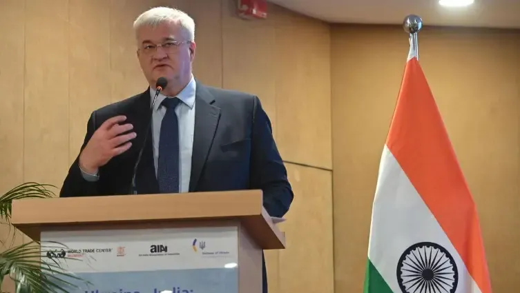 Ukraine's Foreign Minister Advocates for Peace and End to War with Russia This Year