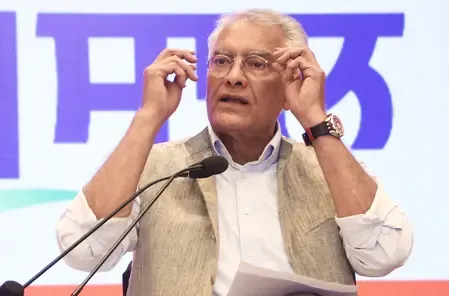 BJP Punjab chief Jakhar blames AAP for 'planned conspiracy' behind office attacks