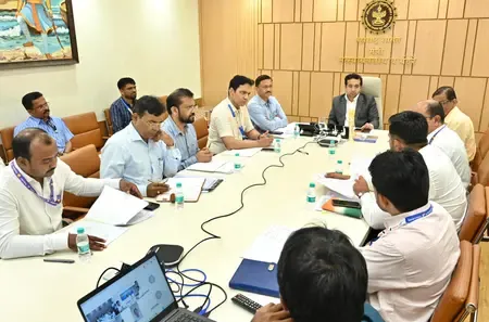 Maharashtra Government Pledges to Safeguard Farmers Amid West Asia Tension