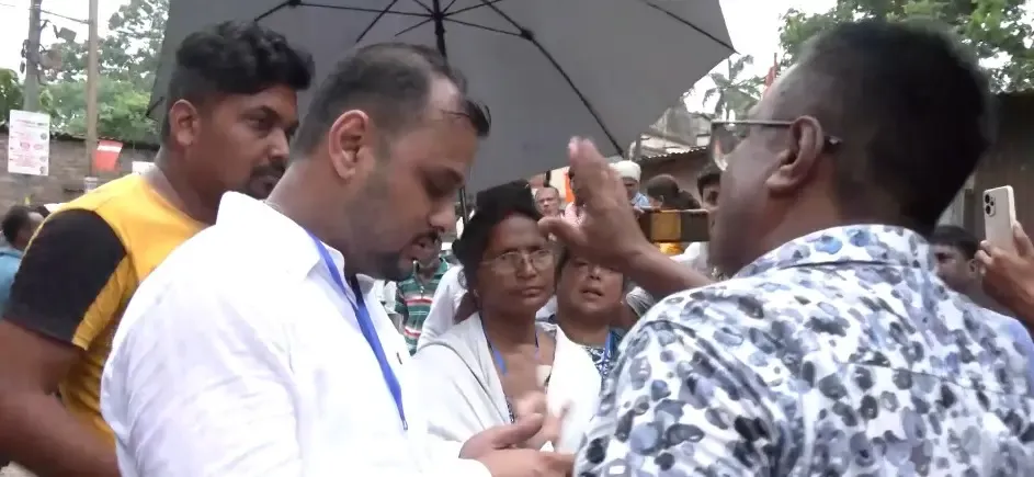 West Bengal polls: 'Go back' slogans greet BJP's Ratna Debnath in Panihati