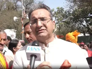 Gaurav Bhatia Critiques Kejriwal's Political Downfall Following AAP's Defeat in Delhi Elections