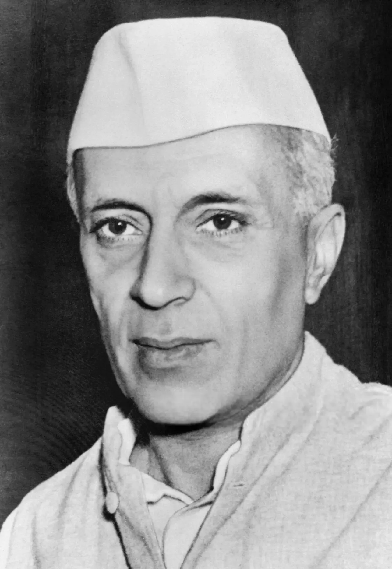 BJP Questions Censorship as Centre Requests Return of Nehru's Letters from Rahul Gandhi