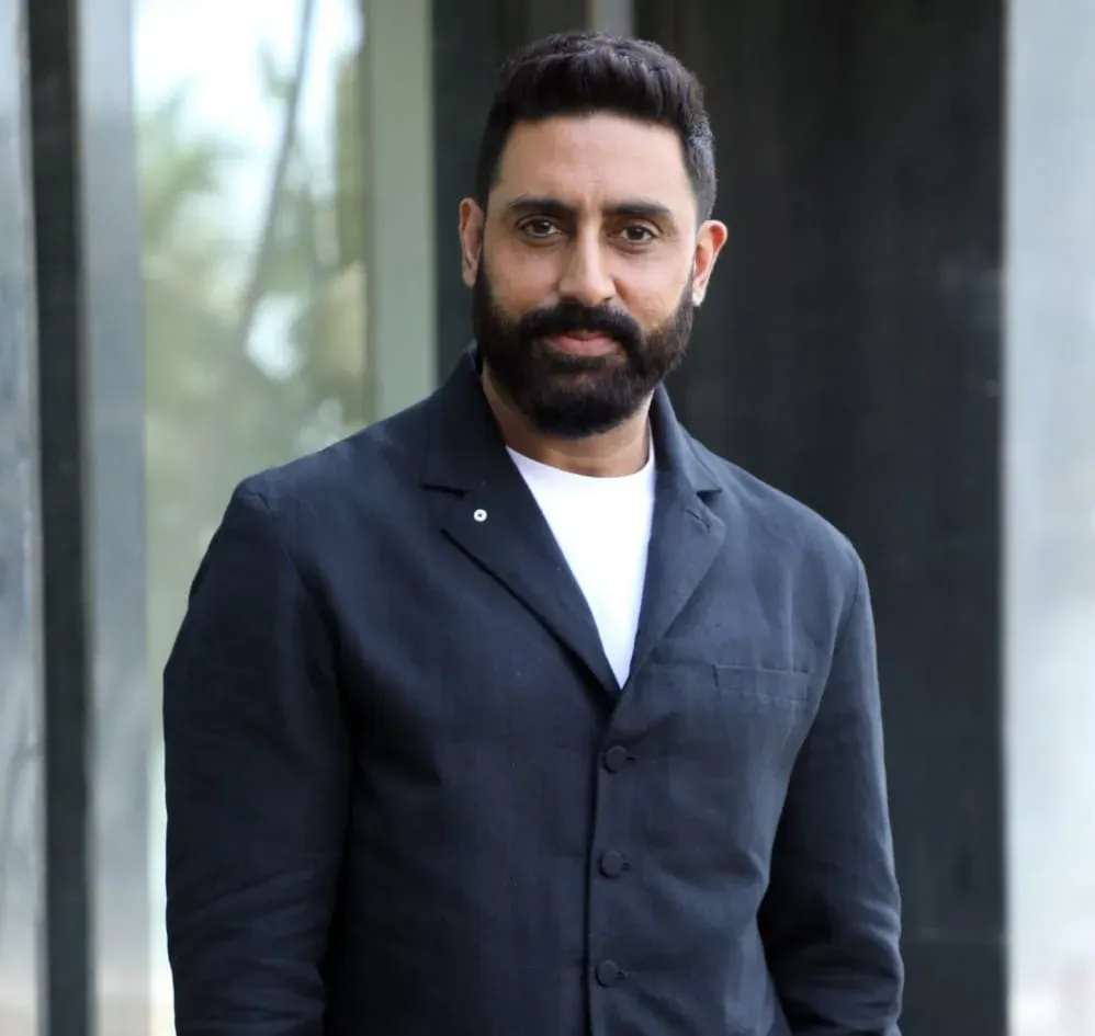 Abhishek Bachchan's witty Oprah reply on living with parents wins the internet