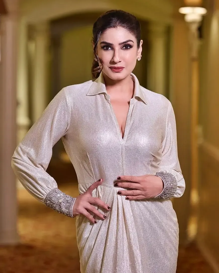 When Raveena Tandon Playfully Commented, 'You Let Me Off Too Cheap'