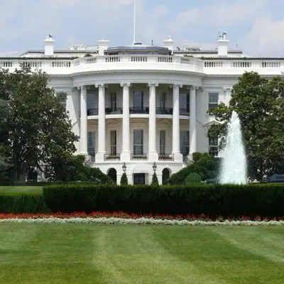 White House Points Finger at Democrats Amidst Airport Turmoil