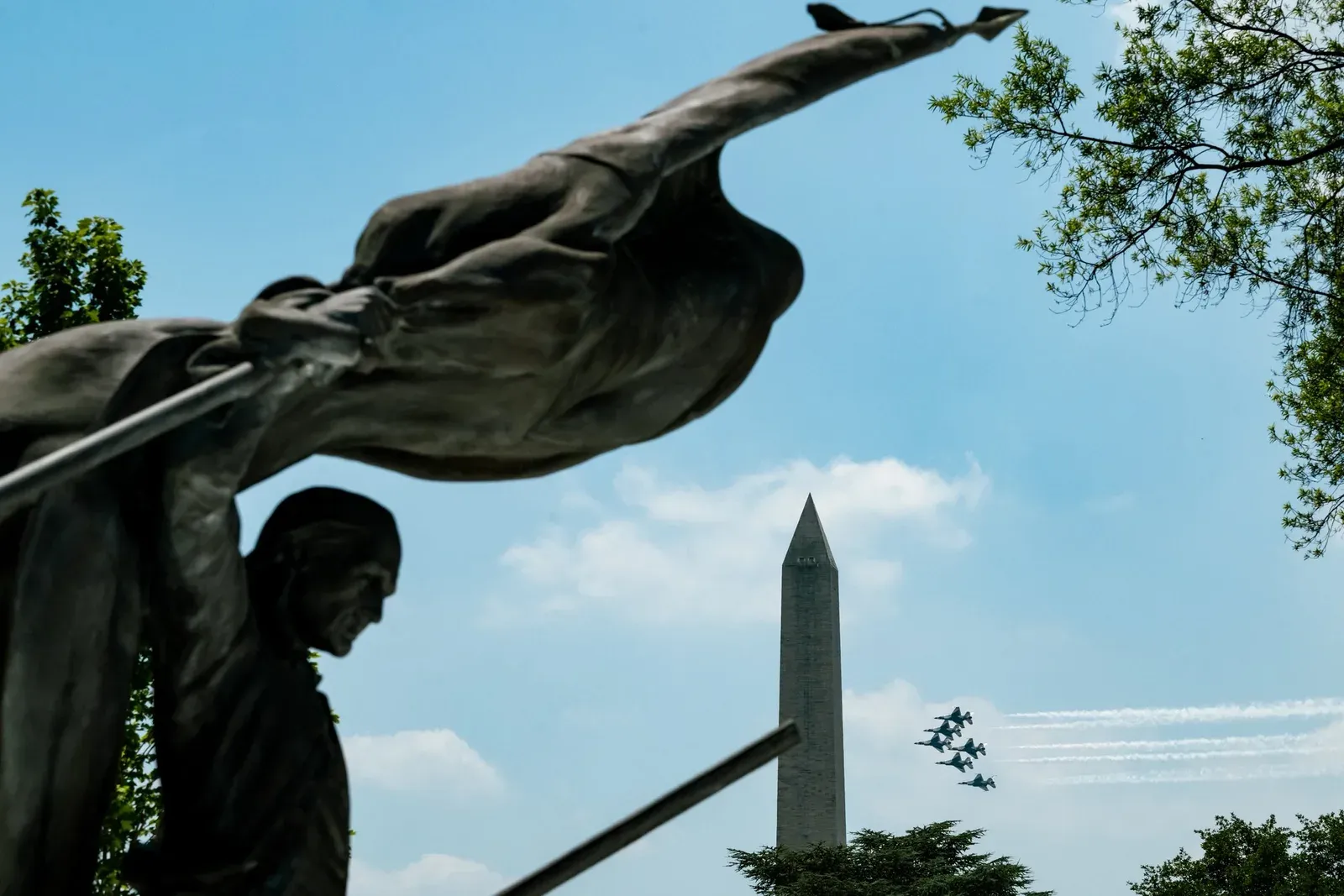 White House Kicks Off July 4 Weekend with Mount Rushmore Visit