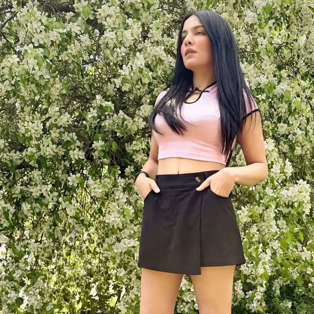 Why Did Celina Jaitly's Son Arthur Believe His Mama Needed New Pants?