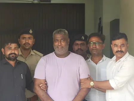 Ahmedabad man held for posing as IPS officer at Kalupur Railway Station