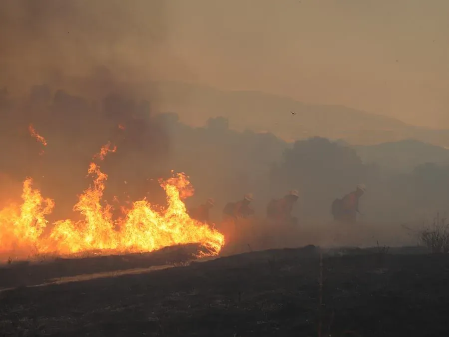 Nevada Hawk Fire burns 15,000 acres near Reno, destroys 32 homes, injures 7