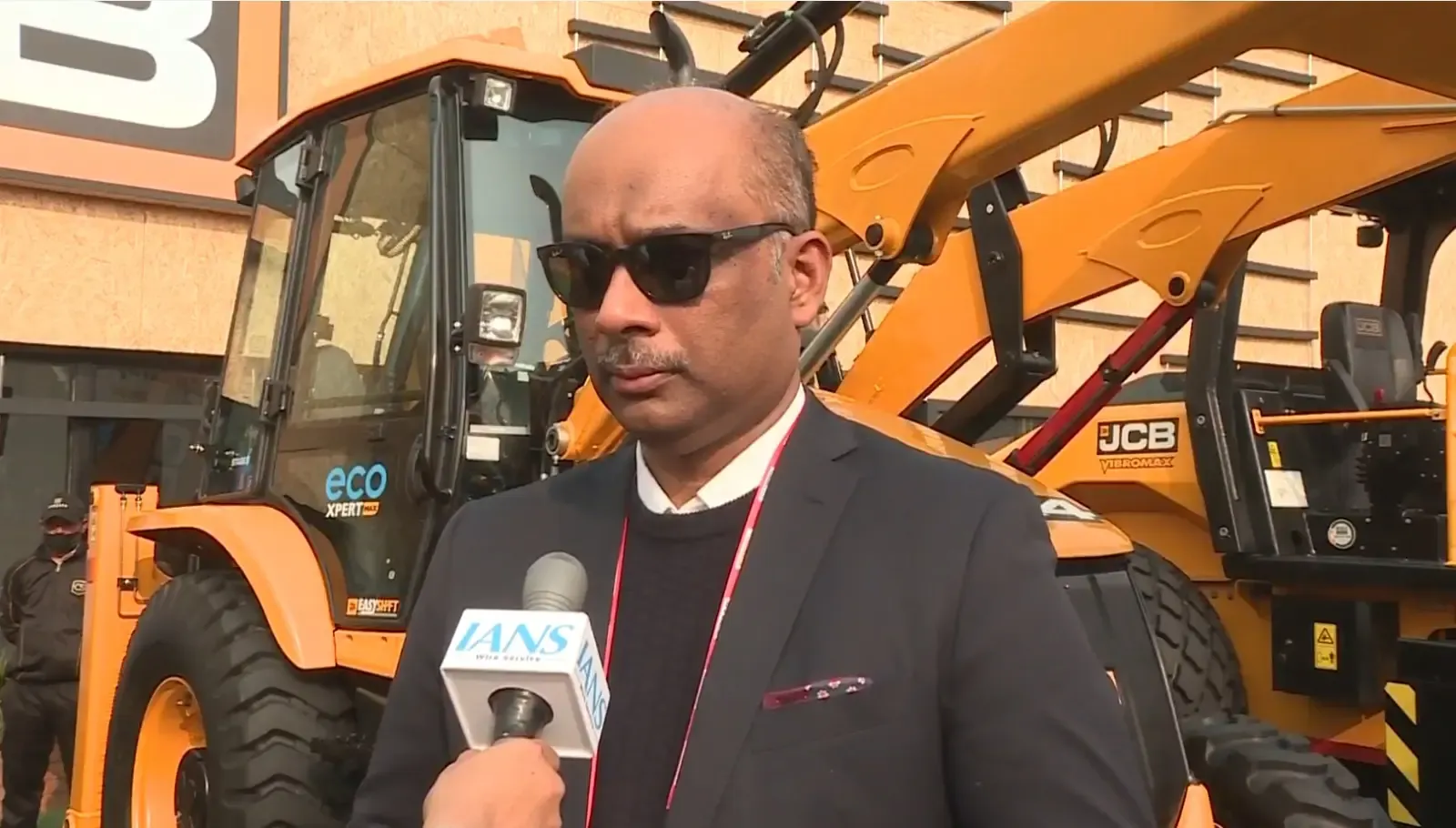JCB India CEO Affirms Support for PM Modi’s ‘Viksit Bharat’ Initiative