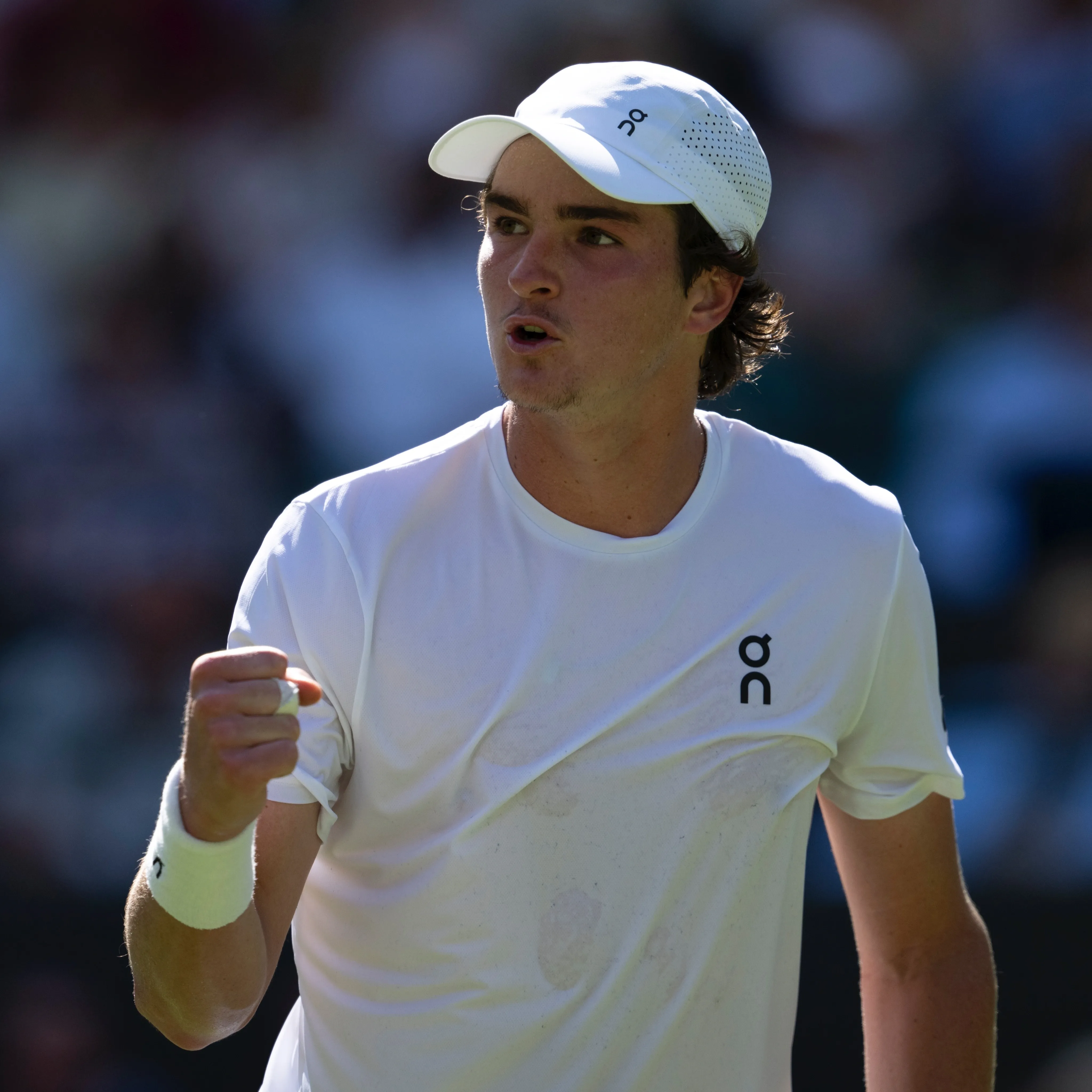 How Did Fonseca Outshine Fearnley at Wimbledon 2025?