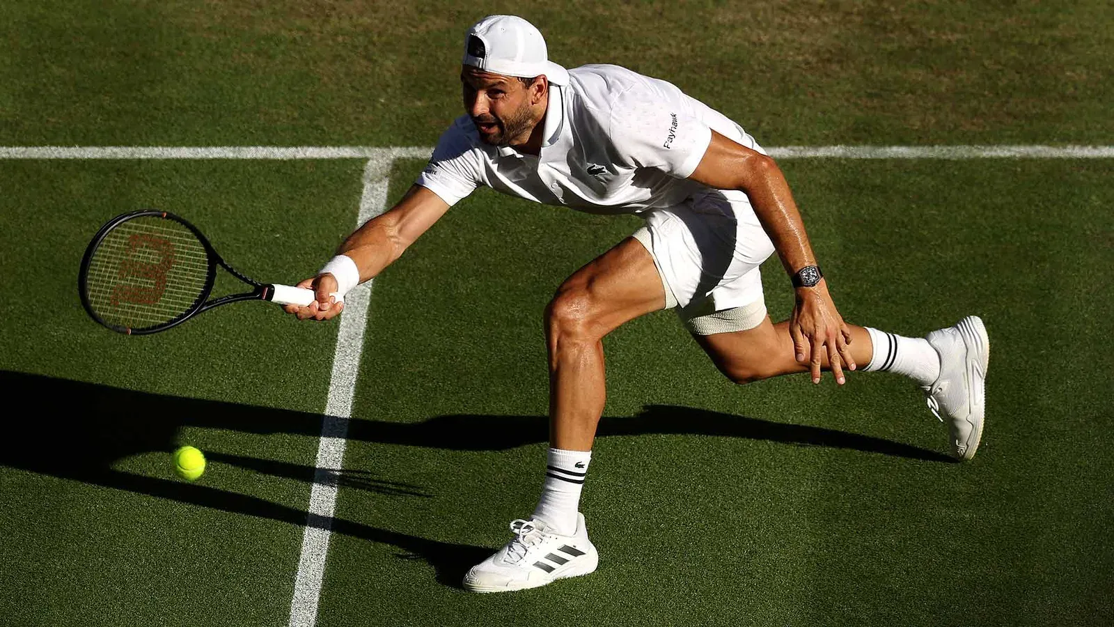 Dimitrov beats Berrettini in five sets, reaches Wimbledon fourth round