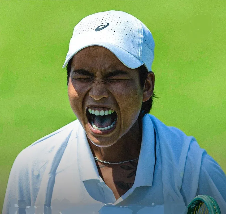 Wimbledon 2026: Qualifier Sawangkaew stuns No. 20 seed Chwalinska in comeback win