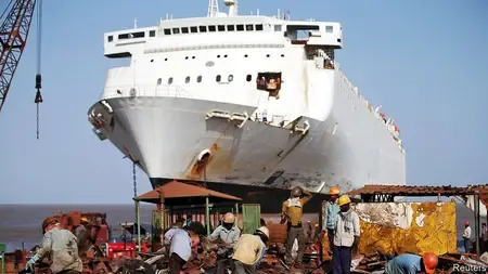 How Does Gujarat Contribute Over 10.42 Lakh Metric Tonnes to India’s Blue Economy?