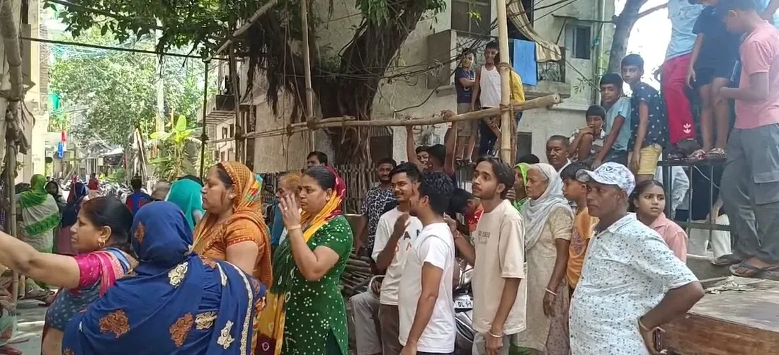 Who murdered the woman and infant in Delhi?