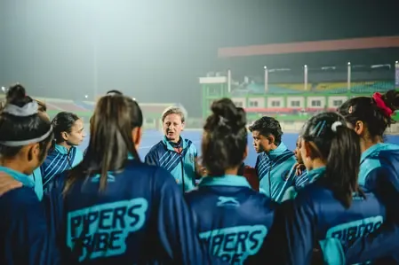 What Does SG Pipers Coach Sofie Gierts Think About Young Indian Talent?