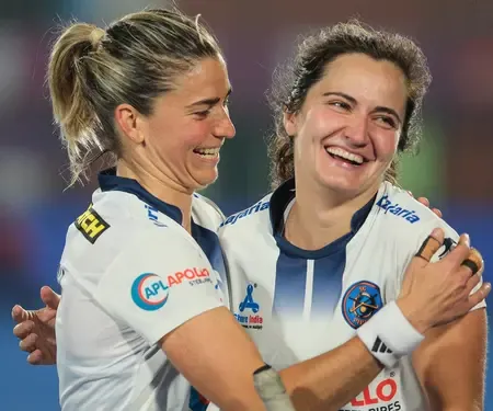 विमेंस एचआईएल: एसजी पाइपर्स की शानदार शुरुआत, रांची रॉयल्स को 2-0 से हराया