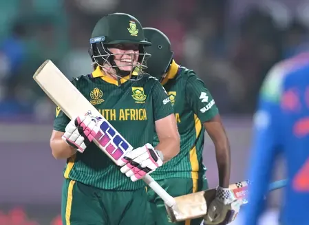 How Did Nadine de Klerk's Stunning 84 Lead South Africa to Victory Over India?