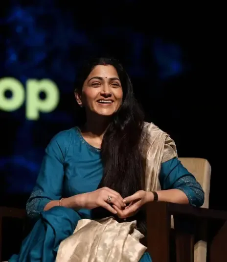 खुशबू सुंदर का मंदिर में ट्रॉफी ले जाने पर बयान: खेल की जीत को धर्म से न जोड़ें