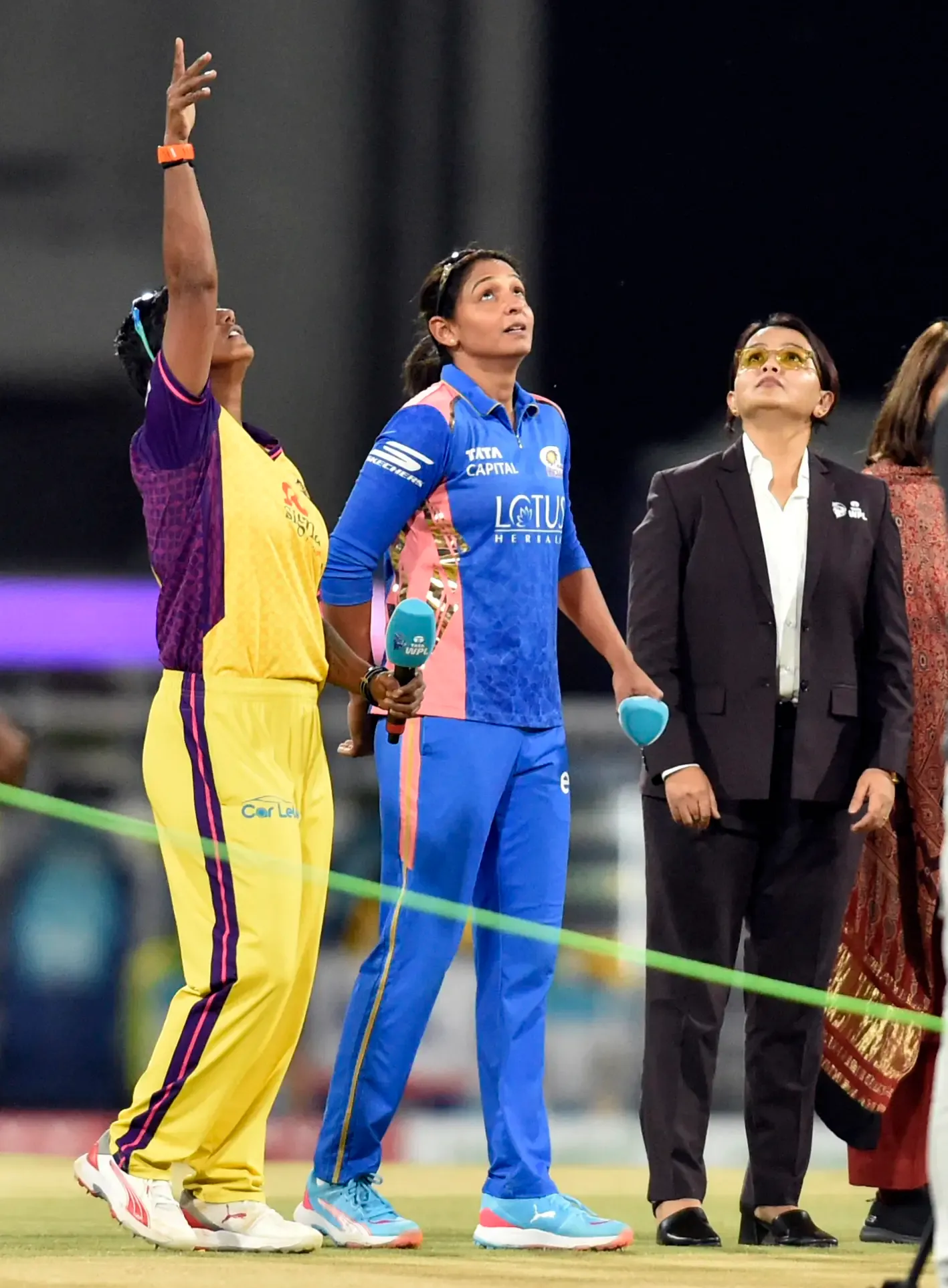 WPL 2025: Mumbai Indians Choose to Bowl First Against UP Warriorz