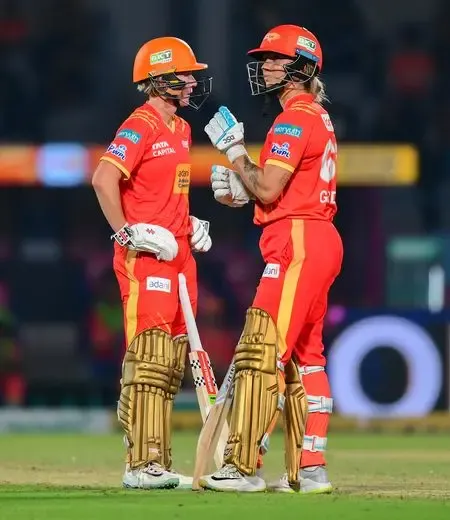 How Did Beth Mooney's Fifty and Tanuja Kanwar's Late Blitz Propel Gujarat Giants to 174/9 Against DC?