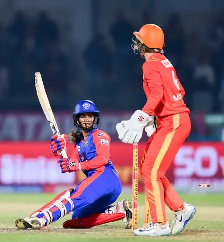 How Did Sophie Devine's Final Over Secure a Thrilling Win for Gujarat?