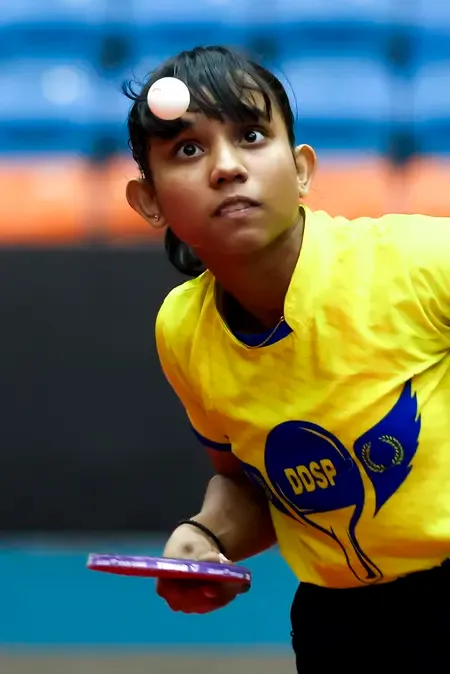 क्या डब्ल्यूटीटी यूथ कंटेंडर में सिंड्रेला दास और रूपम सरदार ने अंडर 17 खिताब जीते?