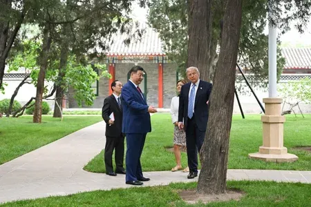 Xi, Trump hold private Beijing meeting at Zhongnanhai before US visit concludes