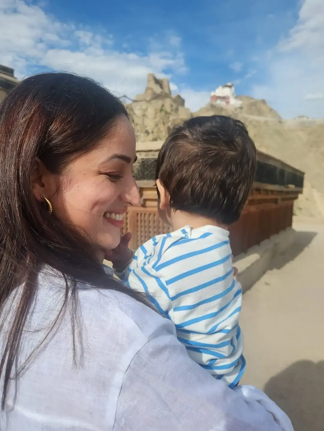 Did Yami Gautam Enjoy a Memorable Getaway with Her Son and Father in Leh?