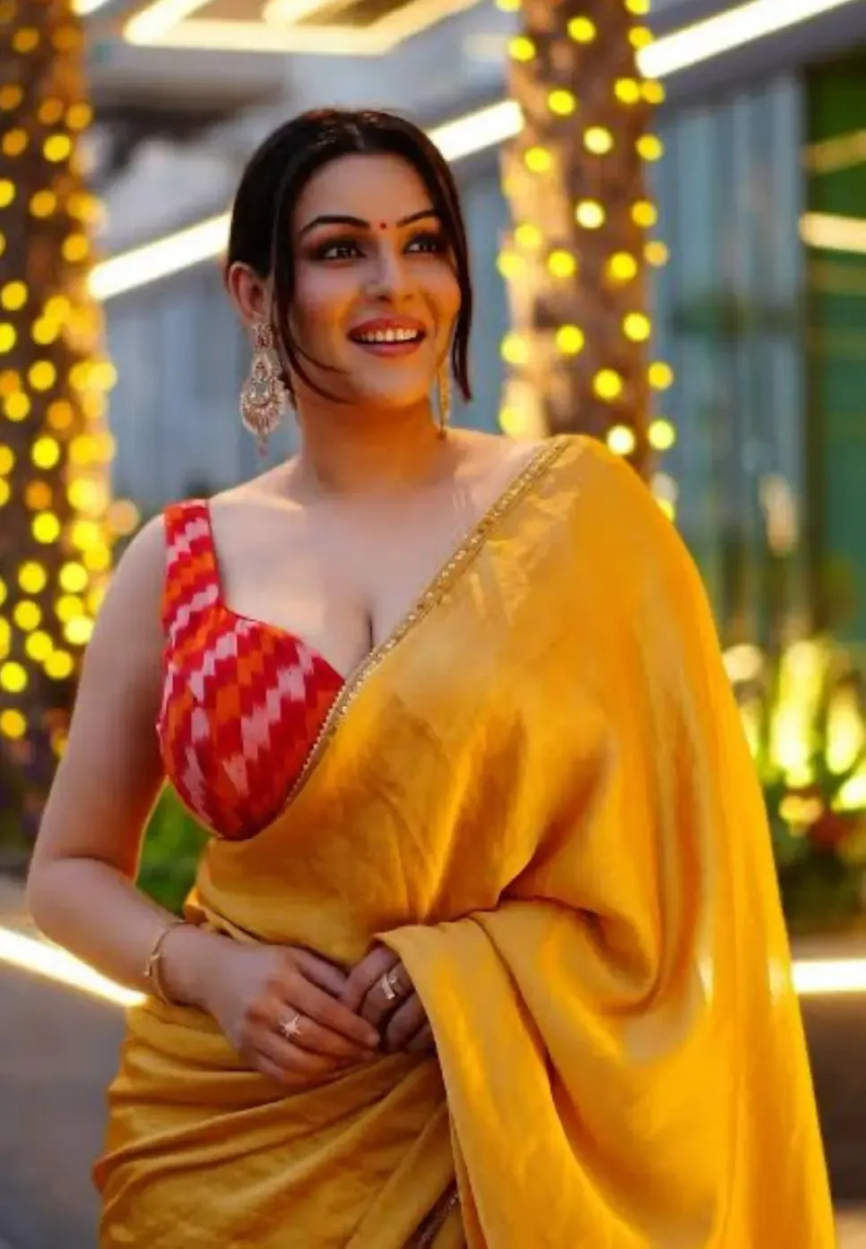 Does Yamini Malhotra Prefer the Festive Punjabi Sets or the Strict Telugu Shoots?