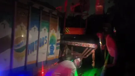 यमुना एक्सप्रेसवे पर भीषण हादसा: पिकअप-ट्रक टक्कर में 26 वर्षीय चालक की मौत