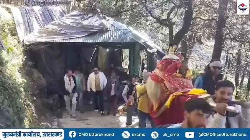 Yamunotri Dham draws large crowds on Navratri