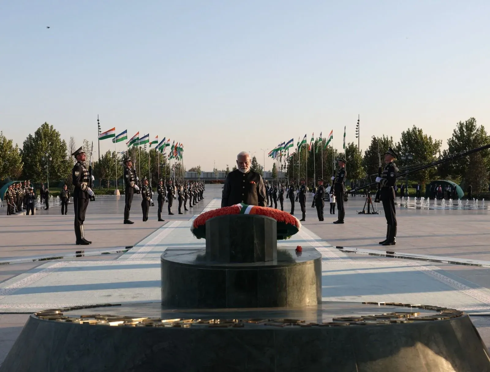 PM Modi visits Yangi Uzbekistan Monument, hails Uzbek aspirations in Tashkent