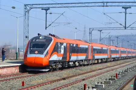 यात्रियों की सुरक्षा बढ़ाने के लिए रेलवे सभी कोचों में लगाएगा सीसीटीवी कैमरे