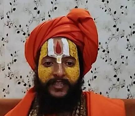 ‘ये देश के लिए जल्लाद है’, सपा सांसद के विवादित बयान पर सीताराम दास महाराज