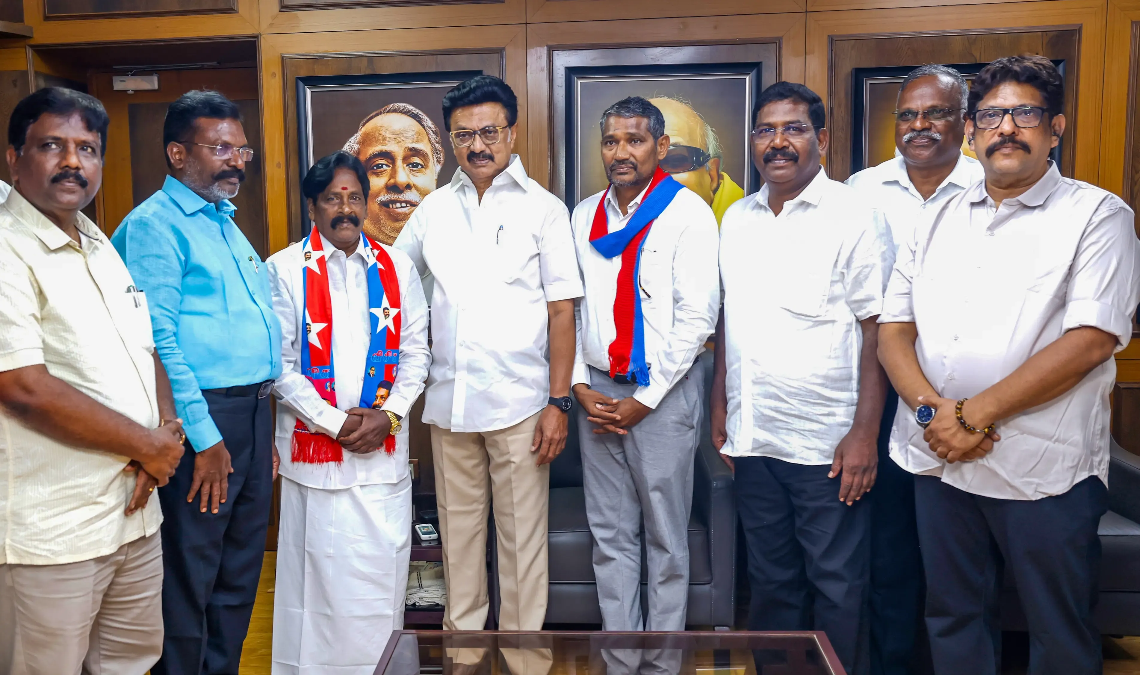 तमिलनाडु: कांग्रेस ने विजय की पार्टी को समर्थन दिया, DMK नेता टी.आर. बालू बोले — 'यह राजनीतिक अवसरवाद है'