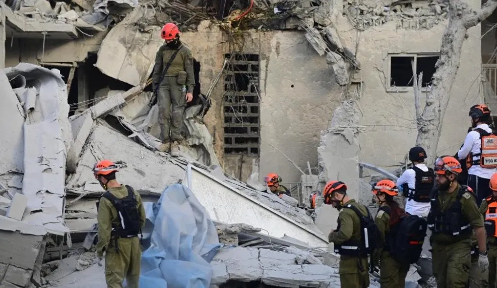 What Warning Did Yemen's Presidential Council Issue to Houthis?