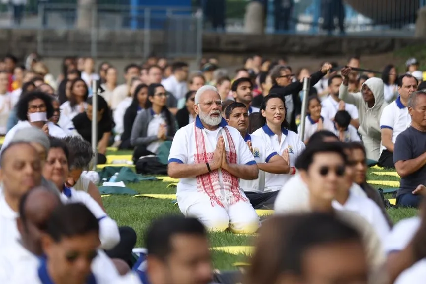 How Does Yoga Guide the World Towards Peace?