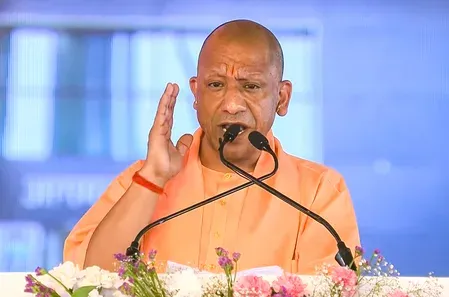 योगी सरकार के 9 वर्षों में UP में 3.31 करोड़ शौचालय, 62 लाख आवास और 1.86 करोड़ गैस कनेक्शन