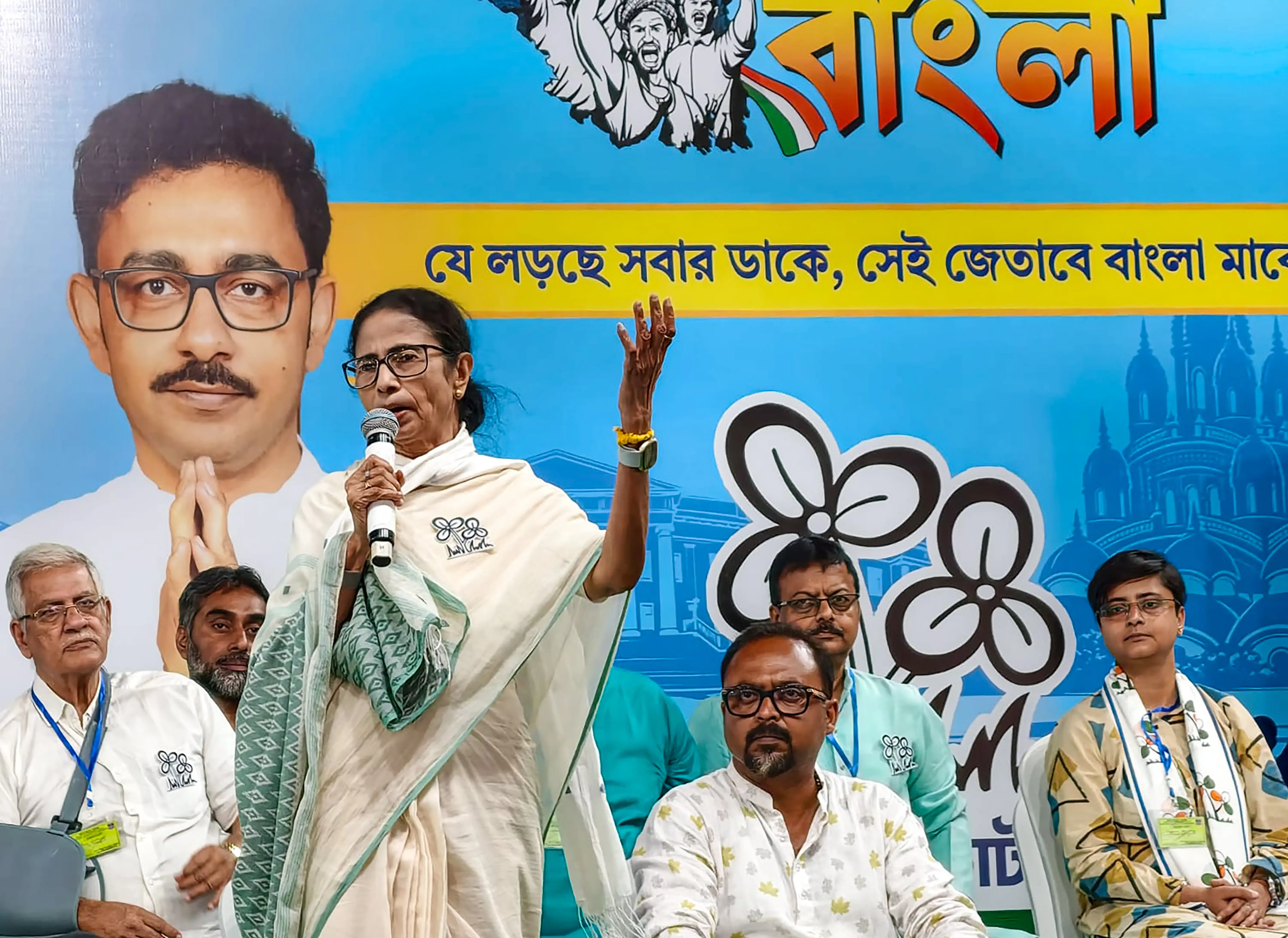 Mamata Banerjee Warns of Forced Vegetarianism if BJP Wins Bengal Elections