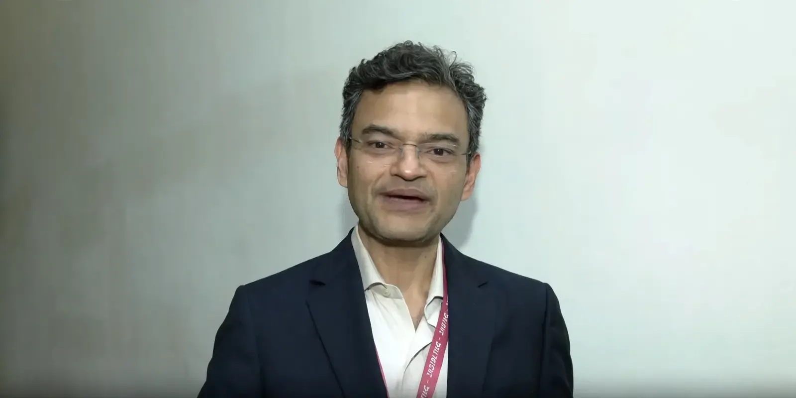 उज्जैन युवा धर्म संसद: आनंद रंगनाथन बोले — 'स्वामी मिथिलेश से मिला 70% ज्ञान'; कुलपति तिवारी ने रिवर्स माइग्रेशन को बताया ज़रूरी