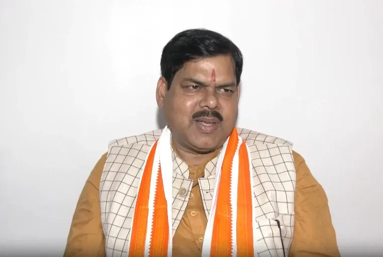 बिहार शिक्षा मंत्री मिथिलेश तिवारी का ऐलान: BPSC TRE-4 में 33,388 पद, 5 सितंबर को Google के साथ MOU