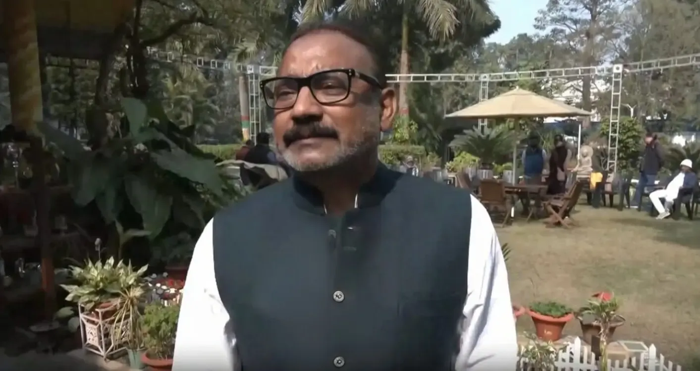 क्या नितिन नबीन जमीनी नेता हैं, नीतीश कुमार की 'समृद्धि यात्रा' से राज्य की जनता को हो रहा लाभ?