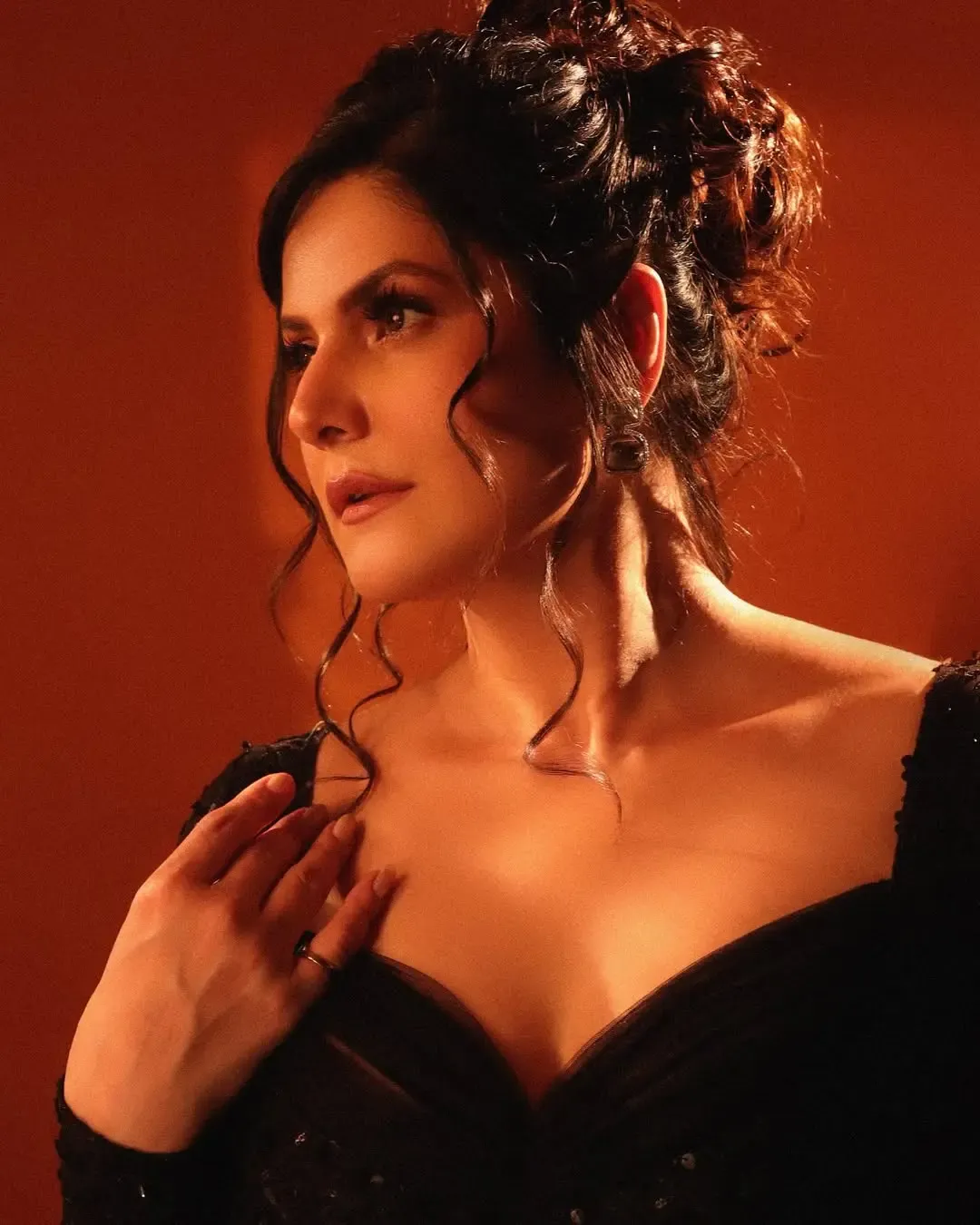 What Happened to Zareen Khan's Mother?